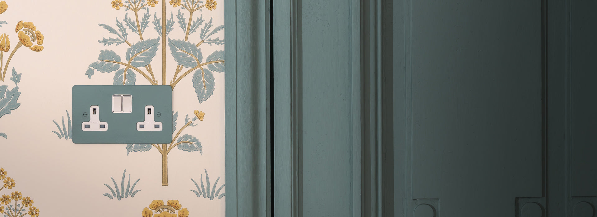 Paintable polished nickel - white inserts