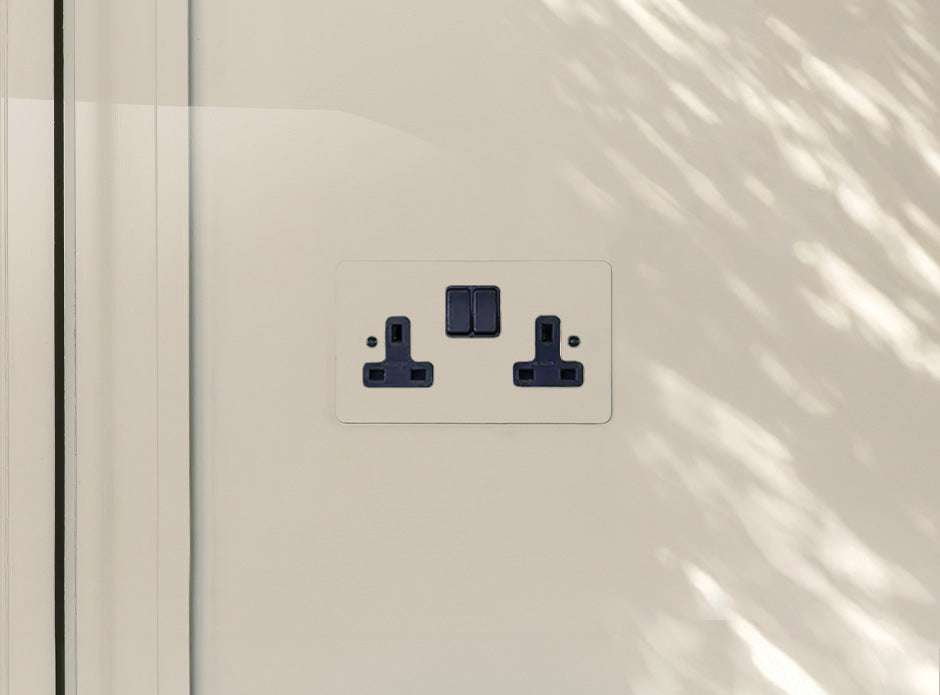 Paintable - black inserts