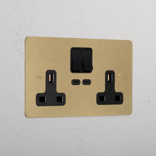 Designer Antique Brass Double Socket With Usb-C Fast Charge Black