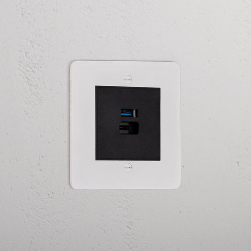 USB A+C Fast Charge Socket _ Paintable Black